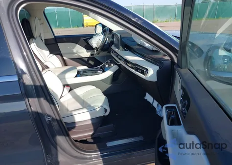 2023 Lincoln Aviator Black Label z USA, uszkodzony, nr VIN 5LM5J9XC2PGL12872